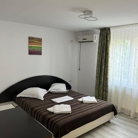 Vila Iris Mamaia Nord Неводарі Екстер'єр фото